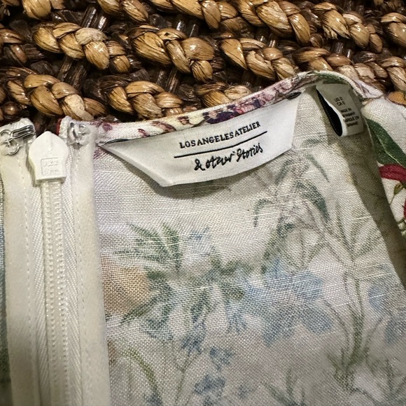 & OTHER STORIES
Floral Square Neck Puff Sleeve Linen Blend Dress Botanical Print - Picture 6 of 9